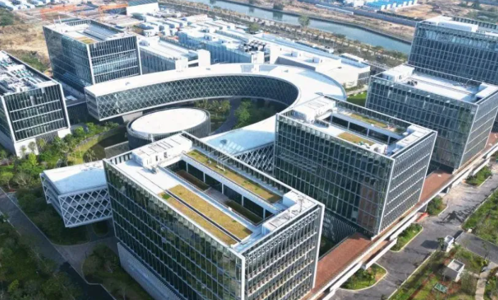 微盟汇建站技术架构解析：企业级网站建设的核心能力与实现路径